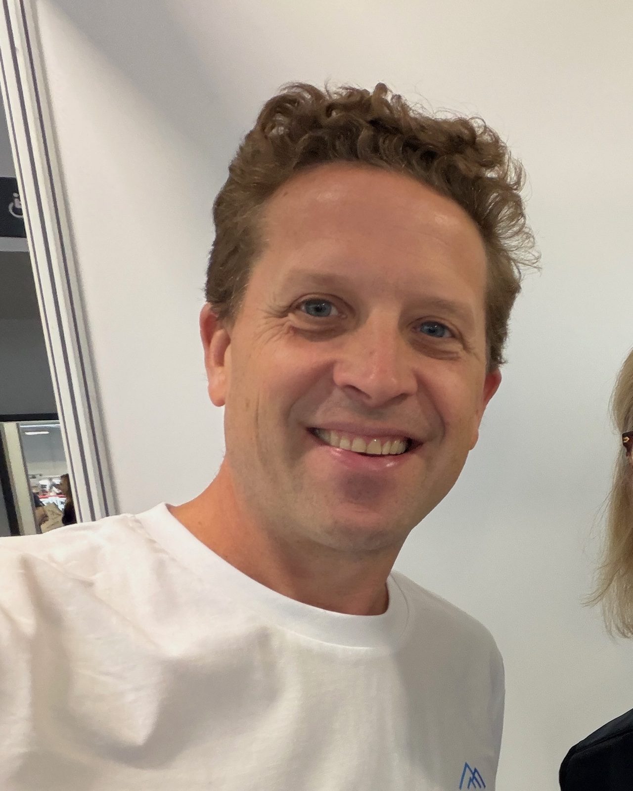 Mr Sven Putnis, consultant knee surgeon
